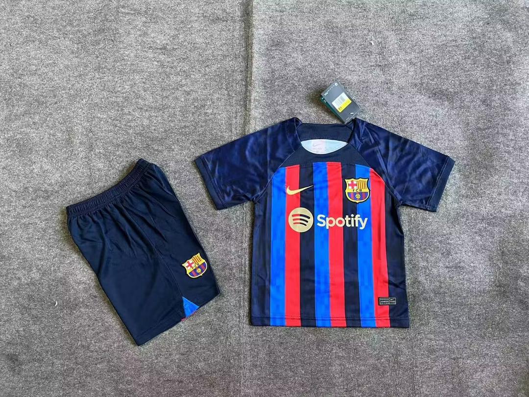 Barcelona 22-23 Kids Kit (Home)
